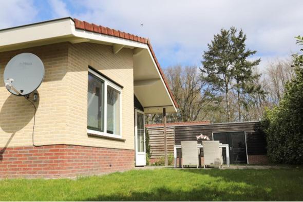 Huinerhofje 2 - Vrijstaand Met Grote Omheinde Tuin, Rust, Privacy En Nabij Bossen Villa Putten Kültér fotó